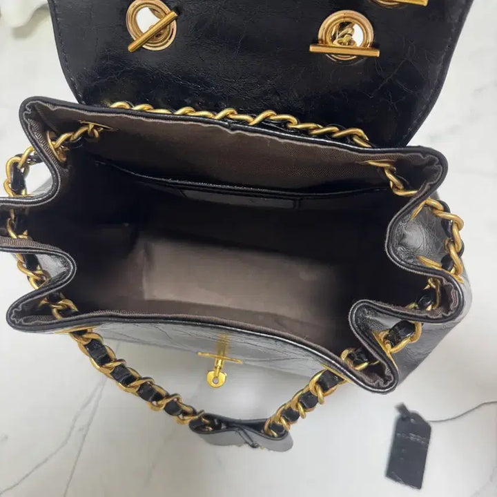 [BUNJANG] Gold Chain Backpack / 골드체인 백팩