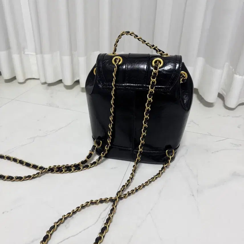 [BUNJANG] Gold Chain Backpack / 골드체인 백팩