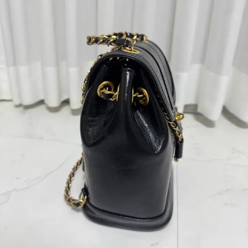 [BUNJANG] Gold Chain Backpack / 골드체인 백팩