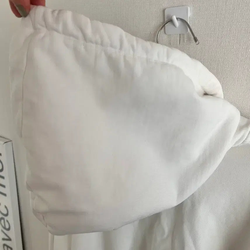 [BUNJANG] S/E/O Cropped Hood Zip Up White / S/E/O 에스이오 크롭 후드 집업 화이트