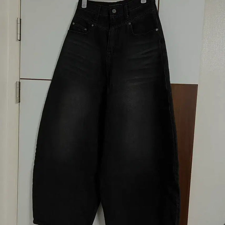 [BUNJANG] Trimingbird York Balloon Denim Pants Size 1 / [트리밍버드]트밍 요크 벌룬 데님 팬츠 1사이즈