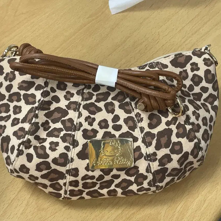[BUNJANG] Hello Kitty Leopard Hobo Bag / 헬로키티 레오파드 가방 호보백/크로와상백 미개봉 새상품