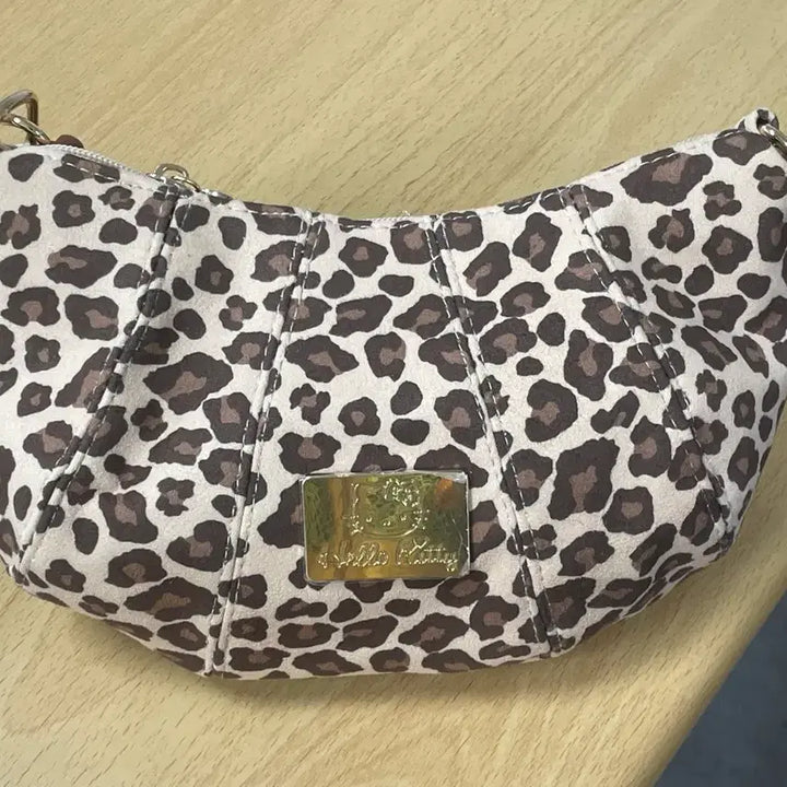 [BUNJANG] Hello Kitty Leopard Hobo Bag / 헬로키티 레오파드 가방 호보백/크로와상백 미개봉 새상품