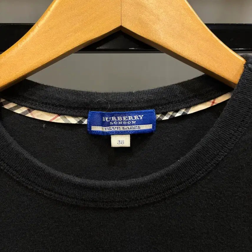 [BUNJANG] Burberry Blue Label Logo T-shirt / (38) 버버리 블루라벨 burberry 로고 반팔 티셔츠3.9