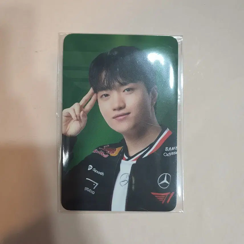 [BUNJANG] T1 Keria UGG Photocard (Sealed) / T1 우루샷 케리아 포카 미개봉