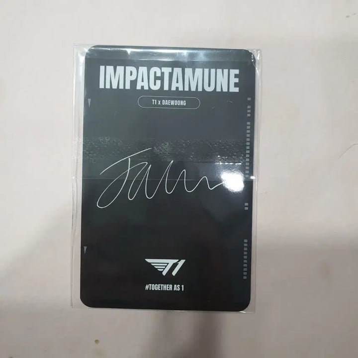 [BUNJANG] T1 Faker Photocard Sealed / T1 임팩타뮨 페이커 포카 미개봉