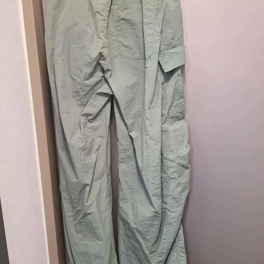 [BUNJANG] Ballute Nylon Parachute Cargo Pants / 발루트 나일론 파라수트 카고 팬츠 올리브
