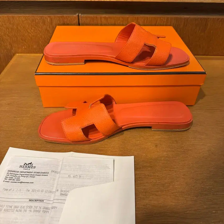 [BUNJANG] Hermès Oran Slippers / 39/250)에르메스 오란 슬리퍼
