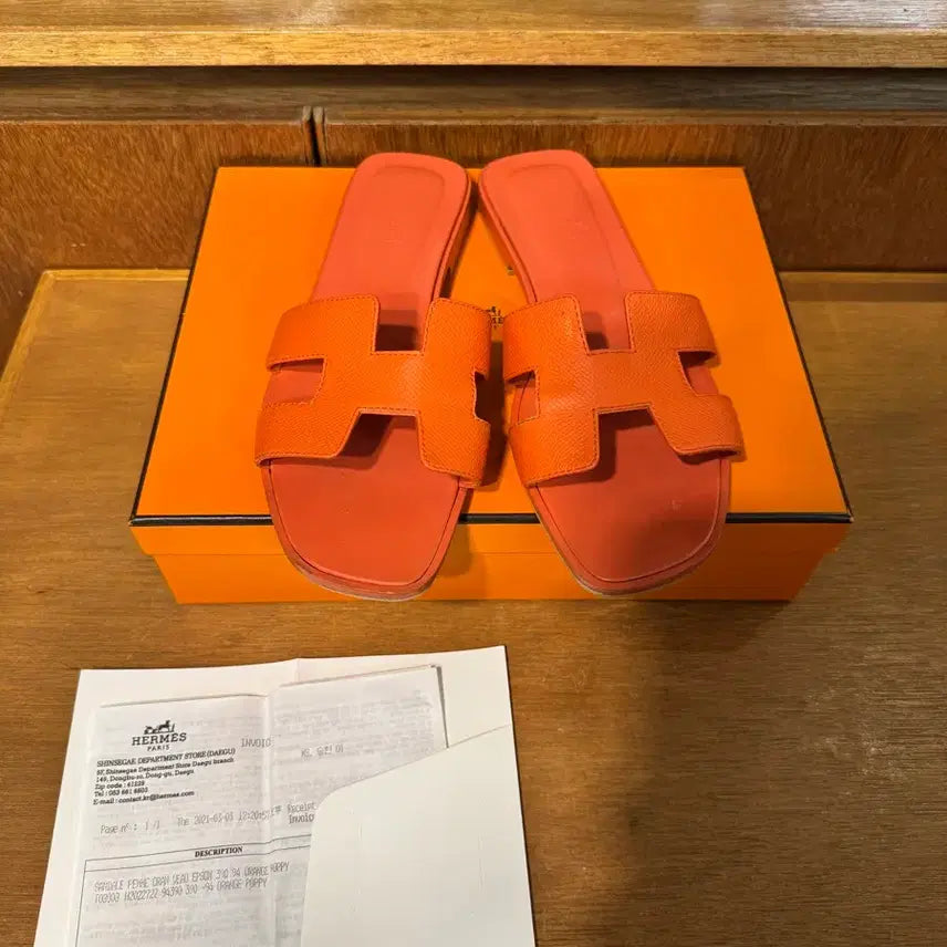 [BUNJANG] Hermès Oran Slippers / 39/250)에르메스 오란 슬리퍼