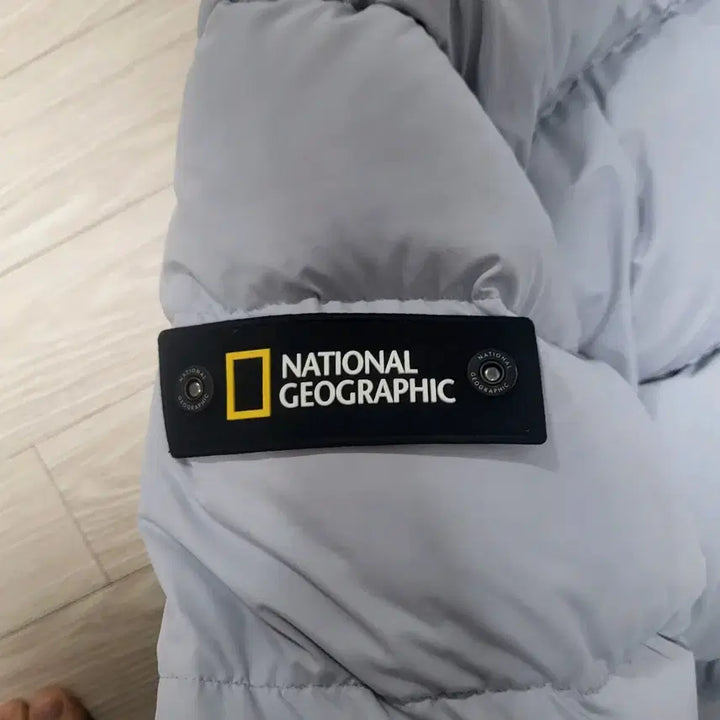 [BUNJANG] National Geographic Rayman Short Down Padded Jacket / 내셔널지오그래픽 레이만 숏 패딩