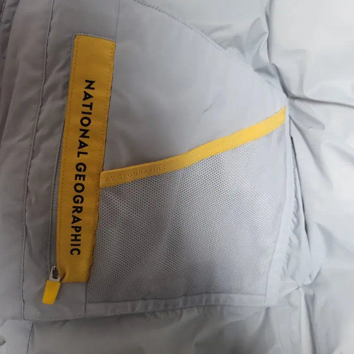 [BUNJANG] National Geographic Rayman Short Down Padded Jacket / 내셔널지오그래픽 레이만 숏 패딩