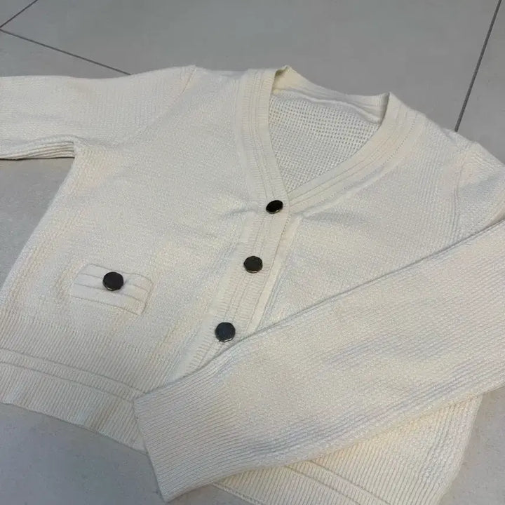 [BUNJANG] V-Neck Cardigan & Tank Top Set / 브이넥 가디건 나시 set 여성니트 데일리룩 데이트룩