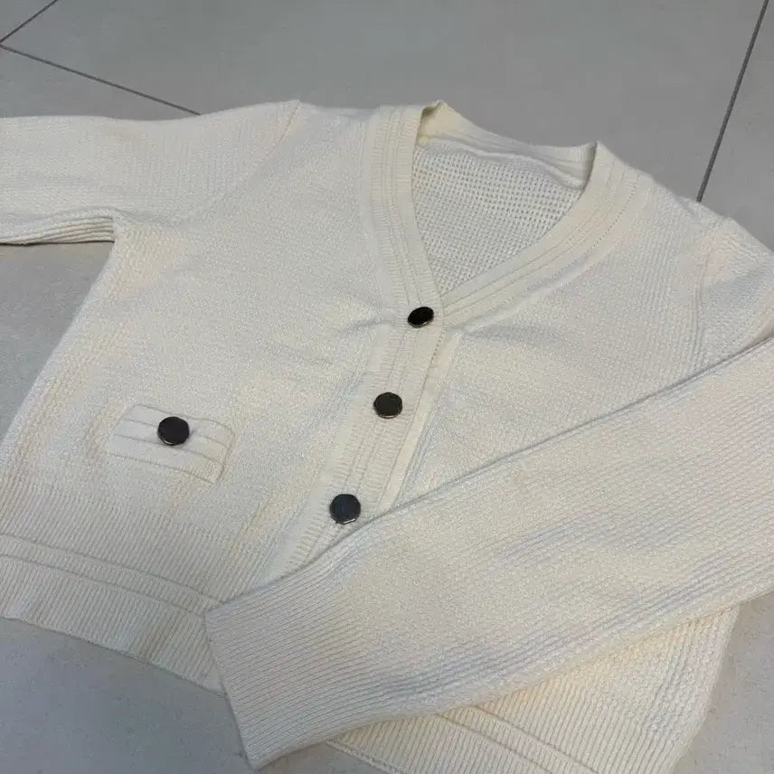 [BUNJANG] V-Neck Cardigan & Tank Top Set / 브이넥 가디건 나시 set 여성니트 데일리룩 데이트룩