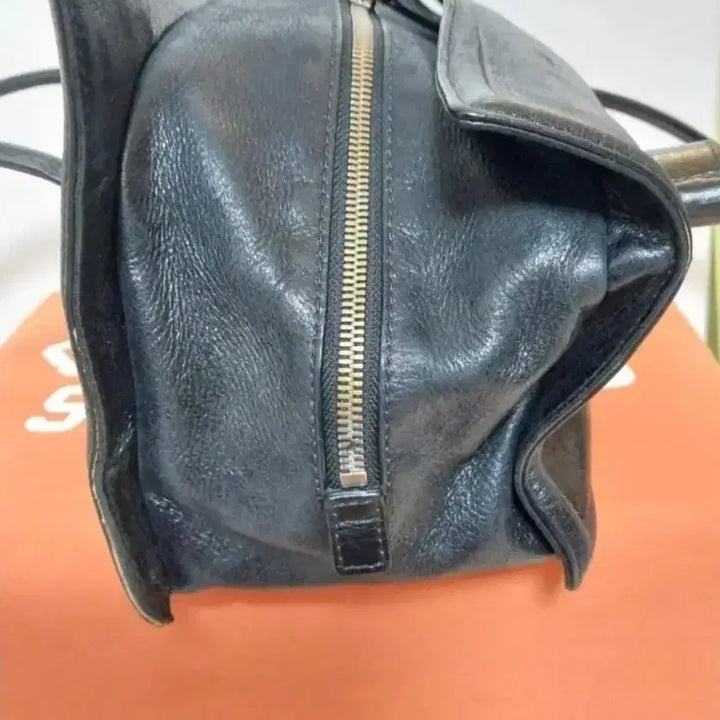 [BUNJANG] Maje Sherwood Boston Medium Bag Black Crinkle Leather Shoulder Bag / 여성 마지셔우드 보스턴 미듐 블랙 크링클 가방, 숄더백, 도트백