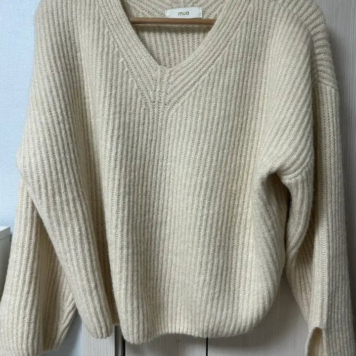 [BUNJANG] MUA Knit Top / 현대백화점 mua 니트 아이보리