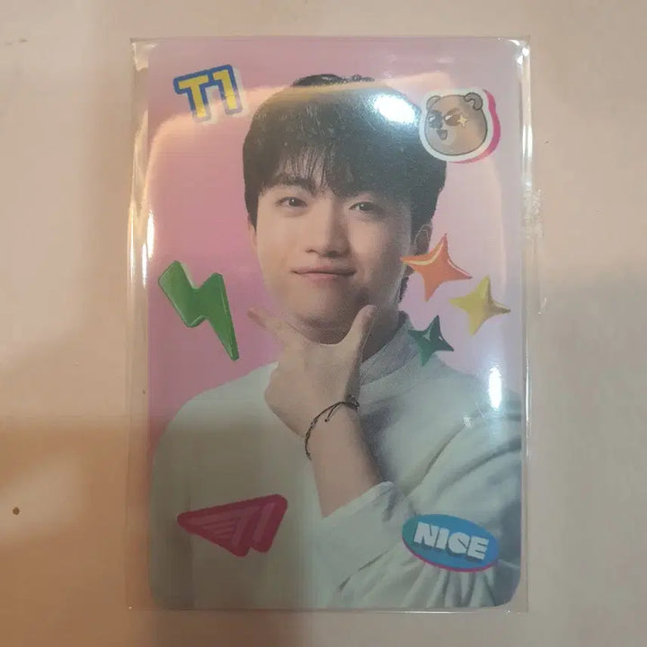 [BUNJANG] T1 Urushot Eve Keria Photocard (Sealed) / T1 우루샷 이브 케리아  포카 미개봉