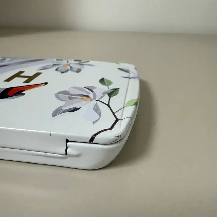 [BUNJANG] Hourglass 6-Pan Palette / 2025년 홀리데이 한정판 아워글래스6구 팔레트