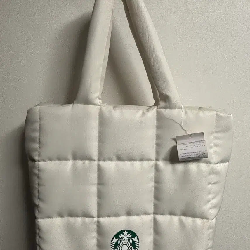 [BUNJANG] Starbucks Quilting Padding Tote Bag (Limited Edition, Unused) / 일본 스타벅스 퀄팅 패딩 토트백 (한정템 미사용)