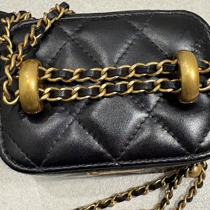 [BUNJANG] Chanel Vanity Bag (Adjustable Strap) AP2292 / 샤넬 공방 베니티 (끈 조절) AP2292