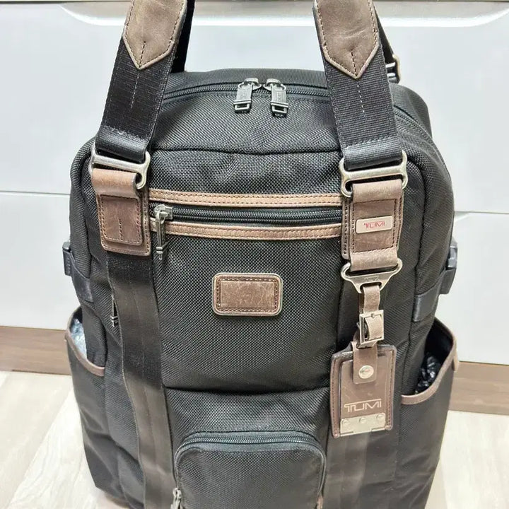 [BUNJANG] TUMI Alpha Bravo Lejeune Backpack / 투미 알파브라보 르준 백팩입니다