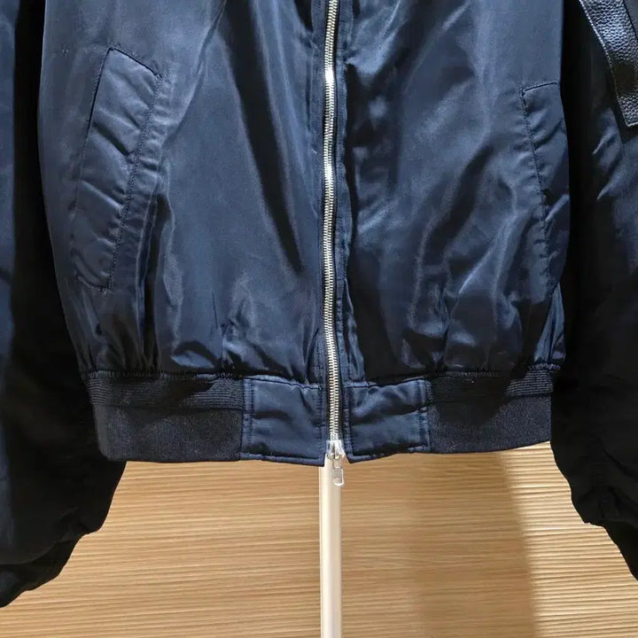 [SOLD OUT] 19fw 준지 ma-1 마원 항공점퍼 오버핏 48사이즈.