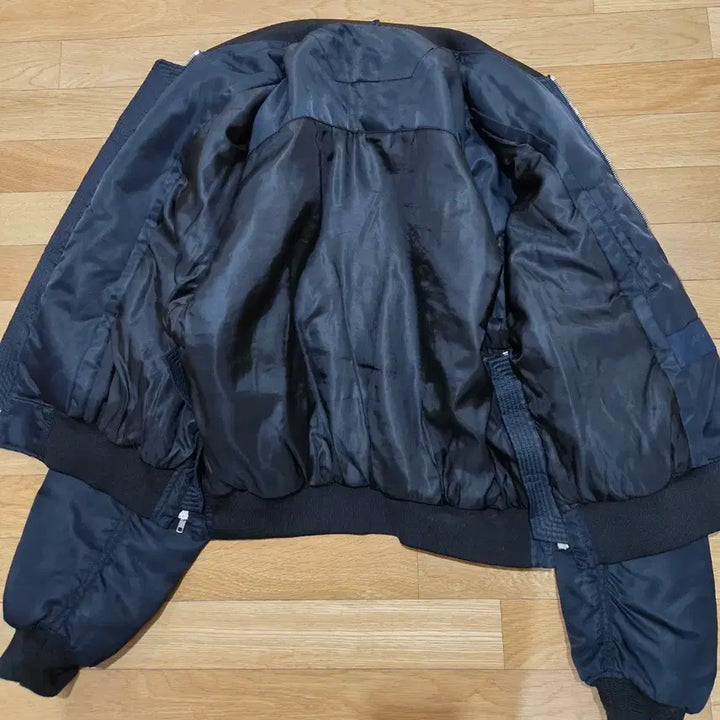 [SOLD OUT] 19fw 준지 ma-1 마원 항공점퍼 오버핏 48사이즈.