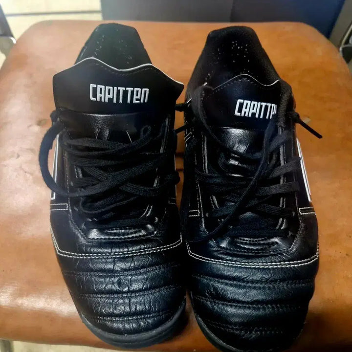 [BUNJANG] Captain Futsal Shoes 245 / 캐피텐 풋살화 245