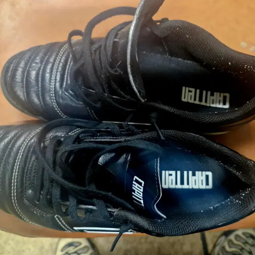 [BUNJANG] Captain Futsal Shoes 245 / 캐피텐 풋살화 245