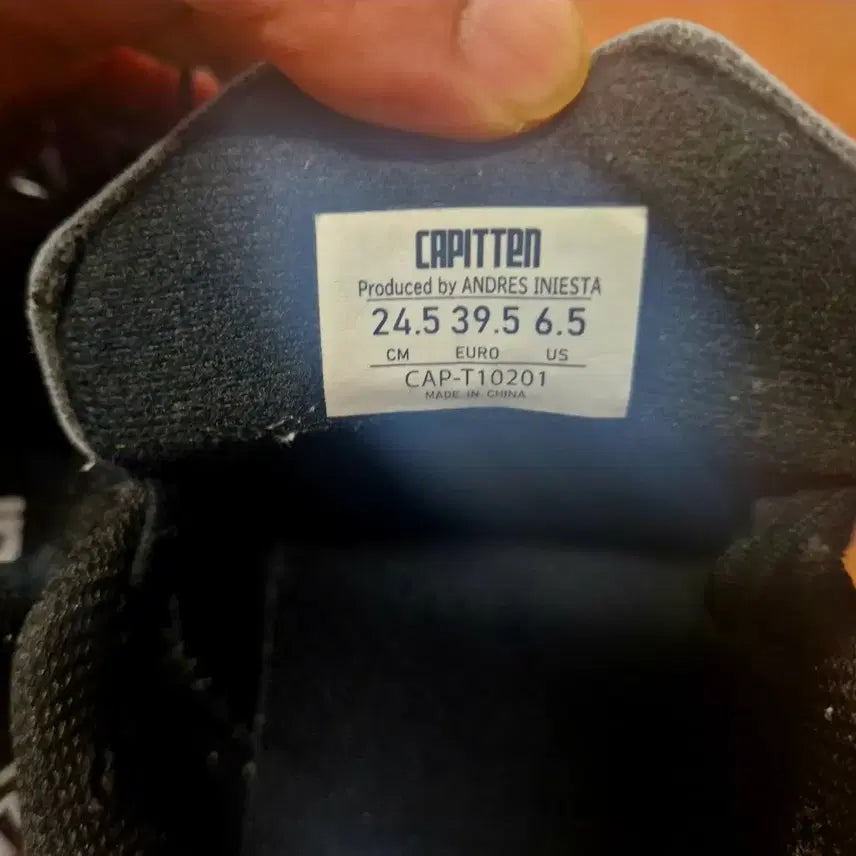 [BUNJANG] Captain Futsal Shoes 245 / 캐피텐 풋살화 245