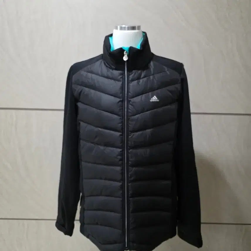 [BUNJANG] Adidas Lightweight Duck Down Padded Jacket (Size 100) / 가볍고 따뜻한 아디다스 경량패딩 100 (오리털90%)