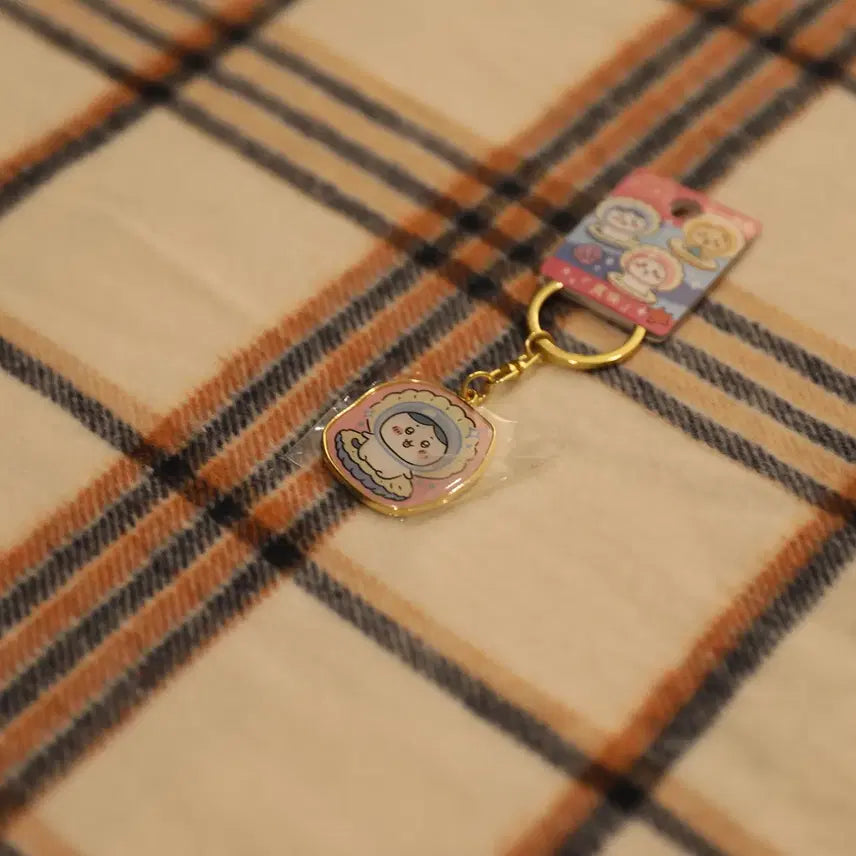 [BUNJANG] Chiikawa Hachware (Garma) Pearl Keychain / [미에현 한정] 치이카와 가르마 조개 진주 키링