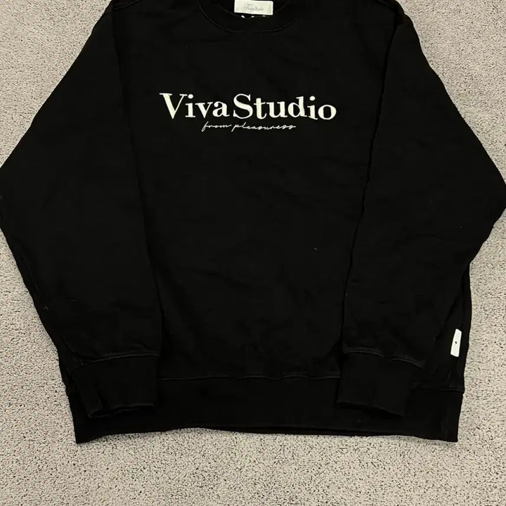 [BUNJANG] Vivastudio Embroidered Logo Sweatshirt Black XL / (XL) 비바스튜디오 자수로고 맨투맨 블랙