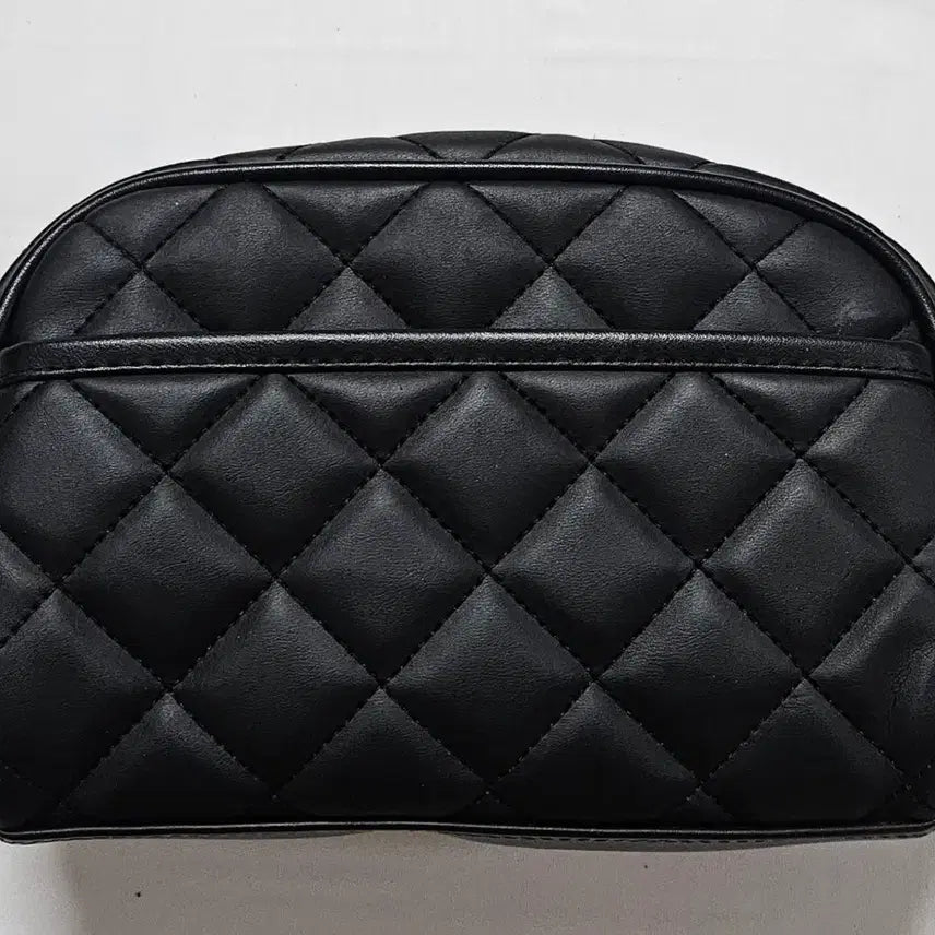 [BUNJANG] Clebrend Quilting Pouch / 클리브렌드 퀼팅 파우치