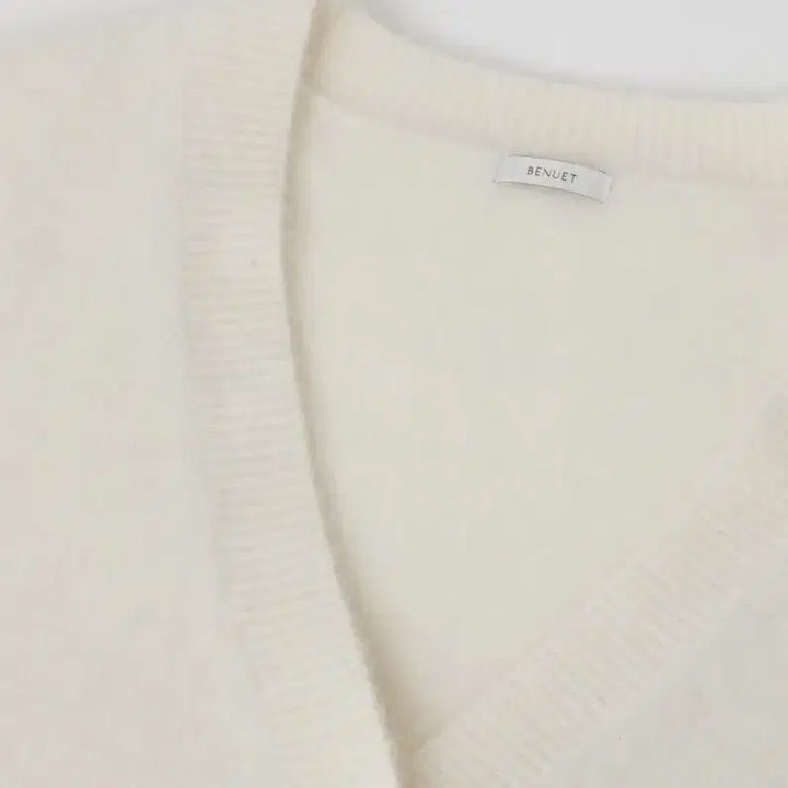 [SOLD OUT] 베뉴엣 네쥬가디건 크림