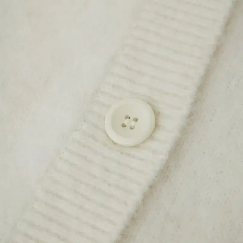 [SOLD OUT] 베뉴엣 네쥬가디건 크림