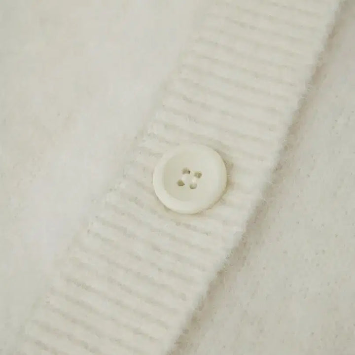 [SOLD OUT] 베뉴엣 네쥬가디건 크림