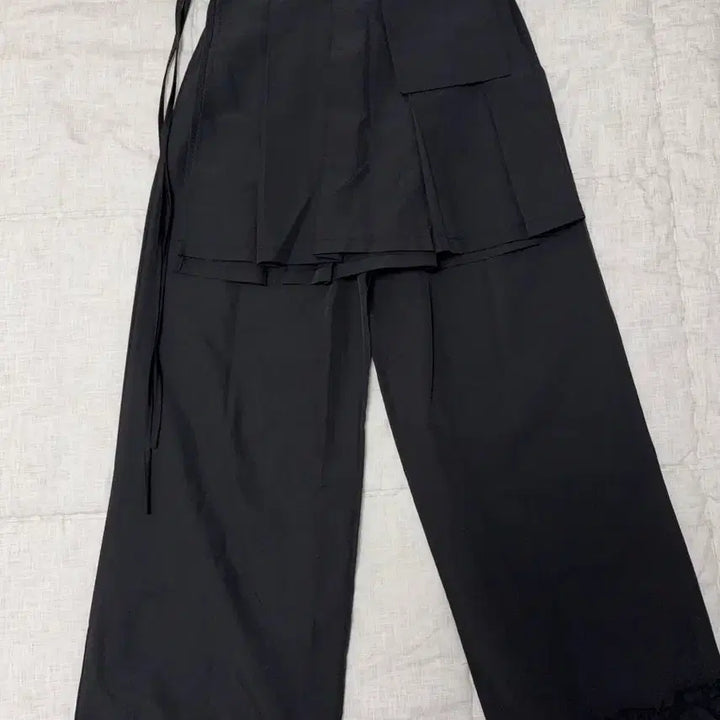 [BUNJANG] FRL 랩 스커트 와이드 팬츠 / 프릴 랩 스커트 와이드 팬츠