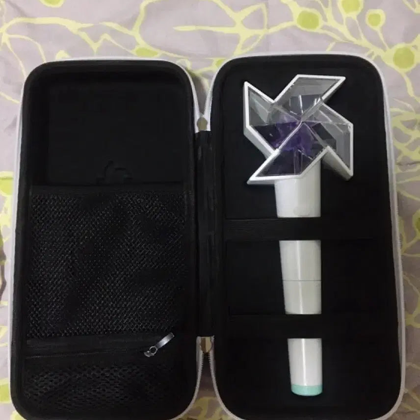 [BUNJANG] Kim Jaehwan Wind Bong Bundle Set / 김재환 윈드봉+응원봉 파우치 및 구성품 일괄