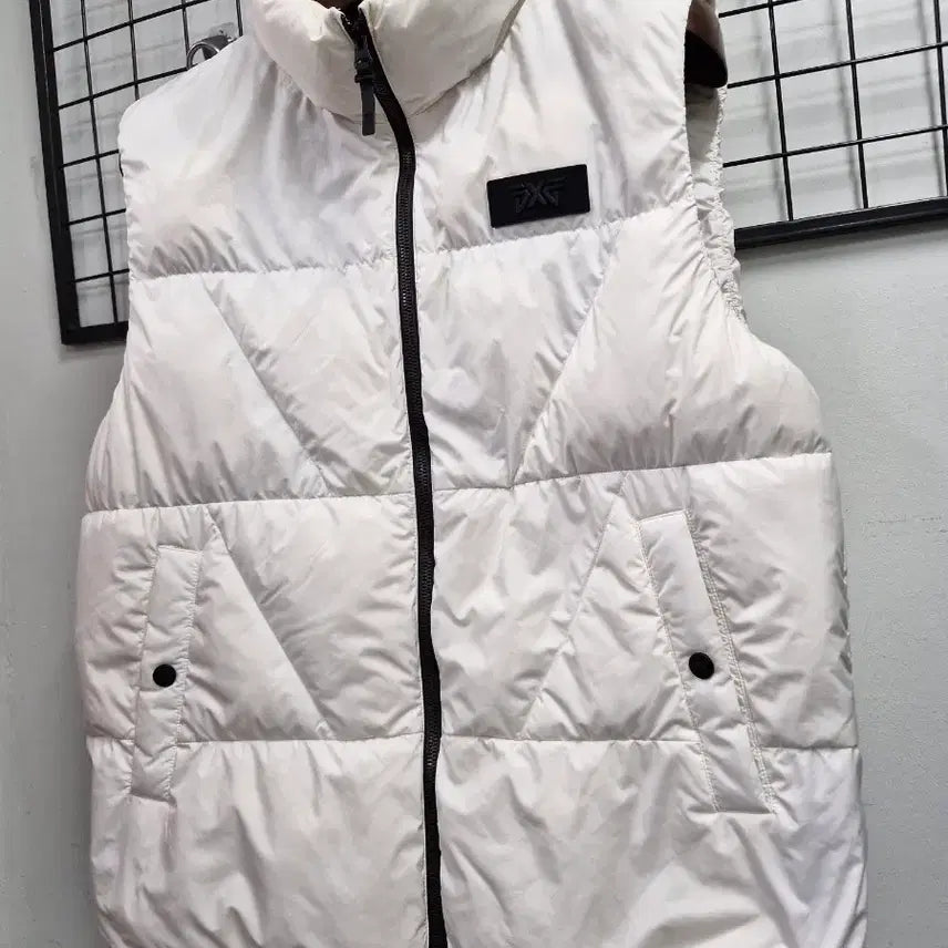 [BUNJANG] PXG White Welding Down Vest / 100L PXG 화이트 웰딩 다운 조끼 베스트.