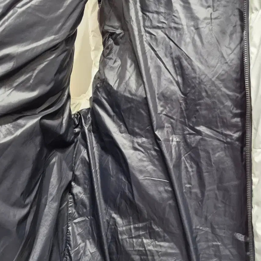 [BUNJANG] PXG White Welding Down Vest / 100L PXG 화이트 웰딩 다운 조끼 베스트.