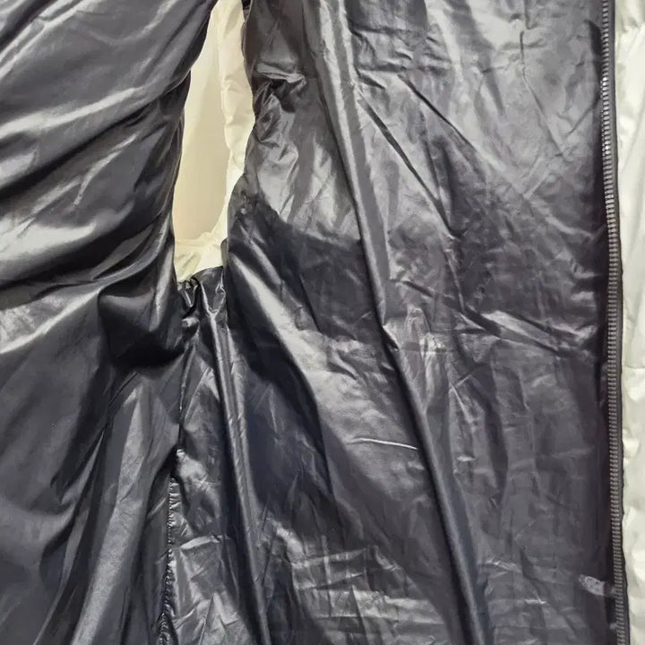 [BUNJANG] PXG White Welding Down Vest / 100L PXG 화이트 웰딩 다운 조끼 베스트.