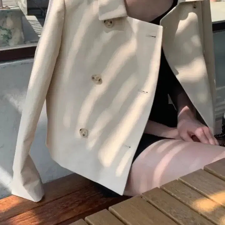 [BUNJANG] Le Sserafim Belted Trench Coat / 리에뜨 벨 트렌치