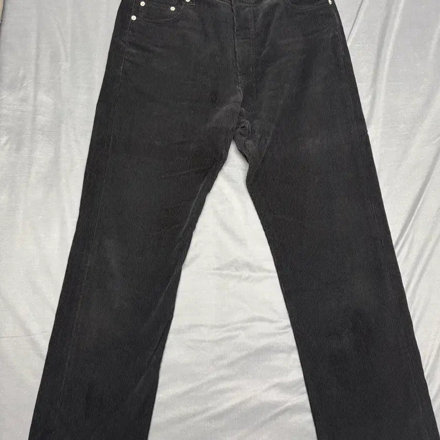 [BUNJANG] Uniform Bridge Black Corduroy Pants / 유니폼브릿지 블랙 코듀로이 바지