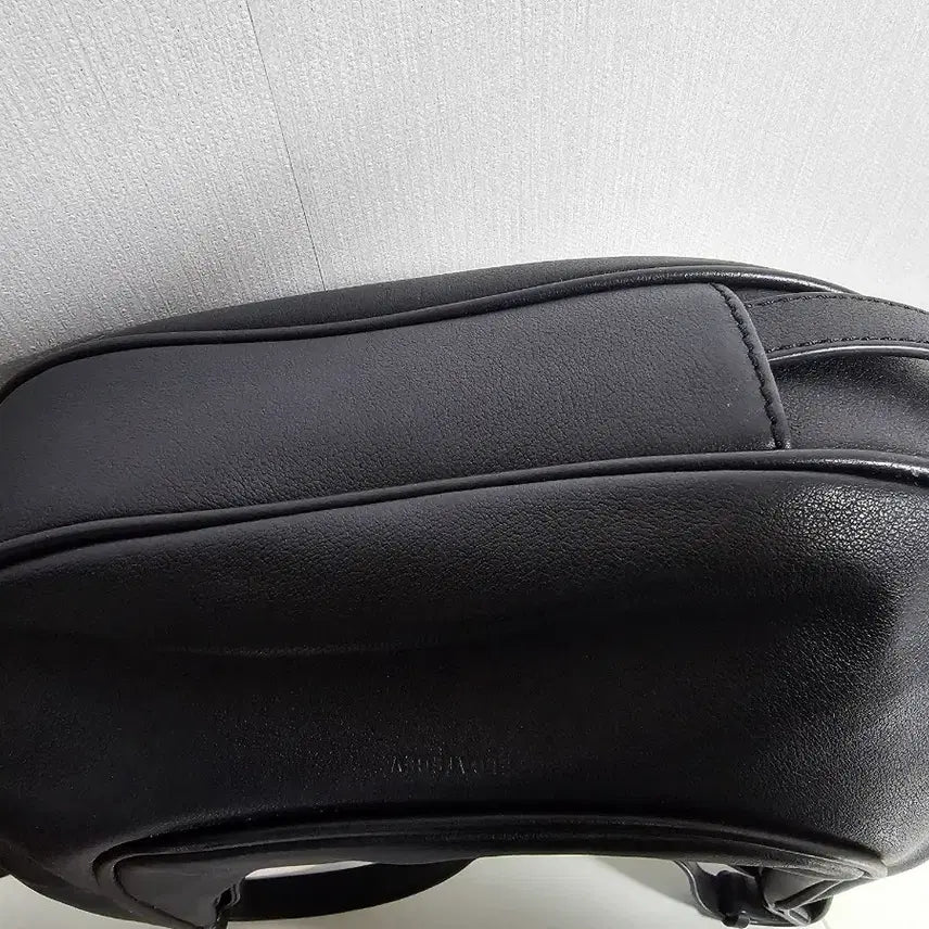 [BUNJANG] Elbategev Ostra Shoulder Bag / 엘바테게브 오스트라 가방