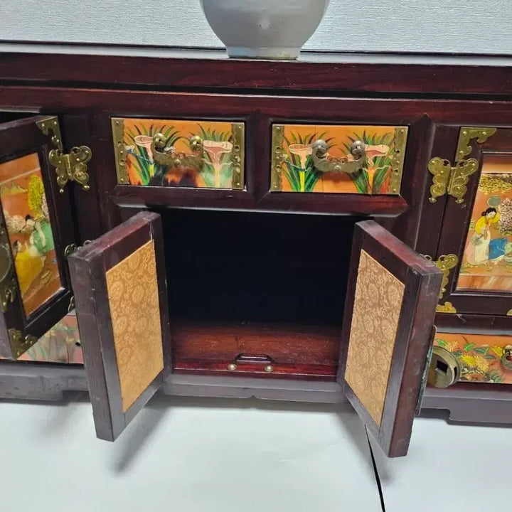 [BUNJANG] Antique Floral Cabinet / 화초장(옛날우각장)