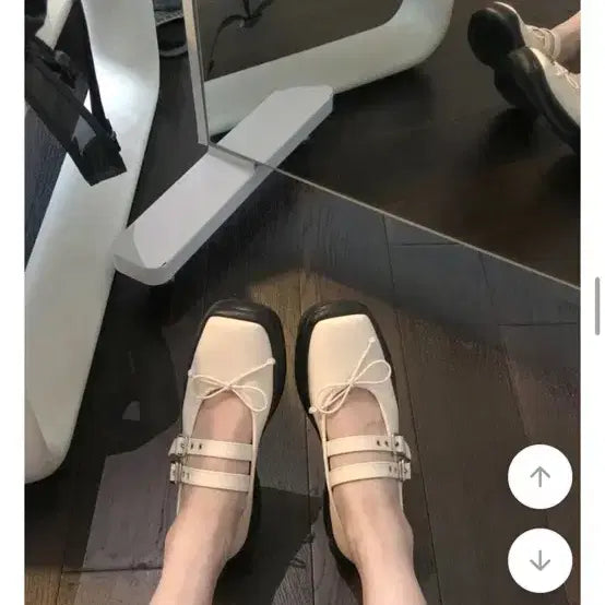 [BUNJANG] Shoes Heyme More Ribbon Flat 240 / *shoes 헤이미 모어 리본 플랫 240