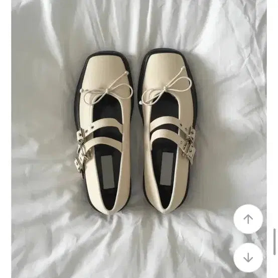 [BUNJANG] Shoes Heyme More Ribbon Flat 240 / *shoes 헤이미 모어 리본 플랫 240