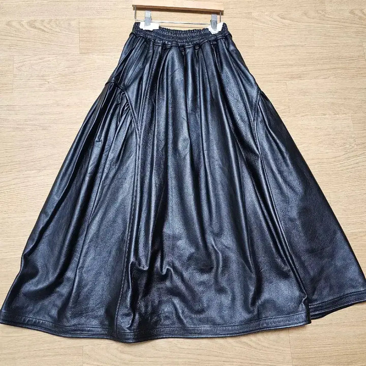 [BUNJANG] bmuet(te) Leather Volume Maxi Skirt / 새상품 비뮈에트 bmuet(te) 레더 볼륨 맥시 스커트