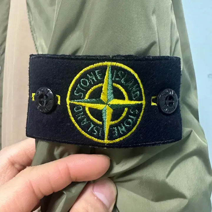 [BUNJANG] Supreme Stone Island FW23 Reversible Puffy Jacket Olive L / 스톤아일랜드X슈프림 FW23리버시블 퍼피패딩 올리브L (새상품급)