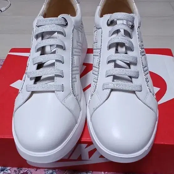 [BUNJANG] Michel by Tandy Sneakers (245mm) / 미셸바이탠디 스니커즈(245mm)